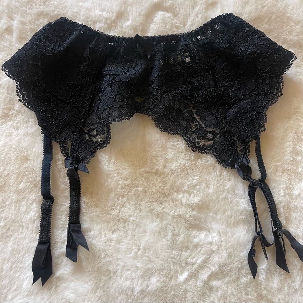 Vintage VS Garter Belt